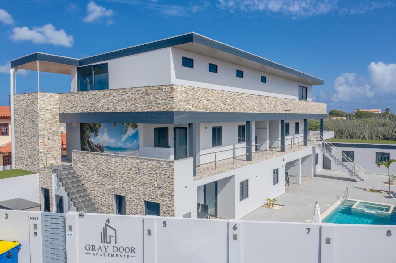 Gray Door Apartments - Adults Only Palm Beach Dış mekan fotoğraf