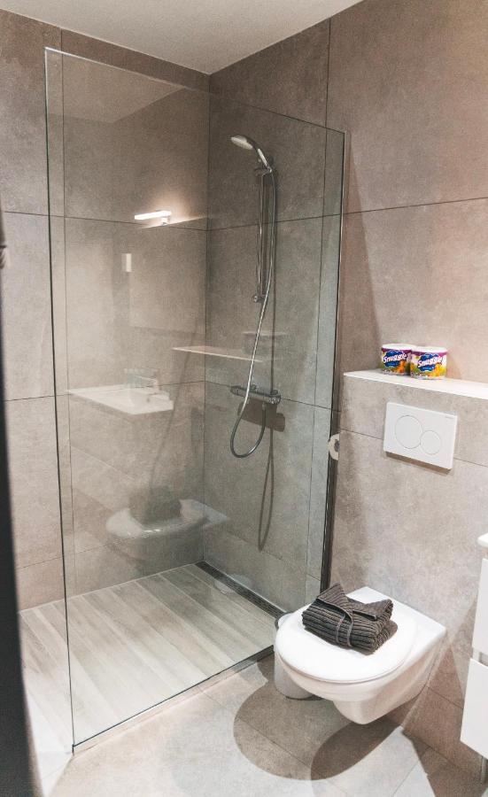 Gray Door Apartments - Adults Only Palm Beach Dış mekan fotoğraf