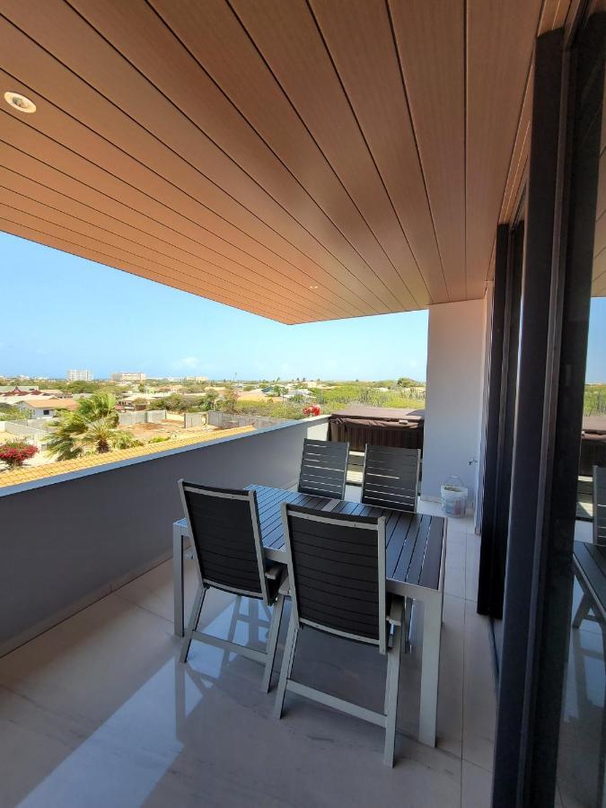 Gray Door Apartments - Adults Only Palm Beach Dış mekan fotoğraf