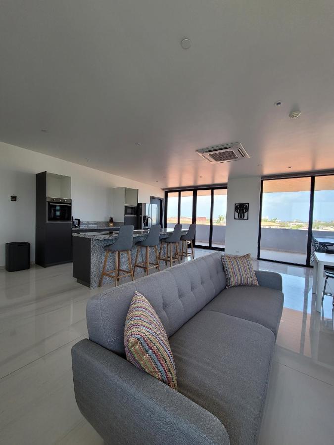 Gray Door Apartments - Adults Only Palm Beach Dış mekan fotoğraf